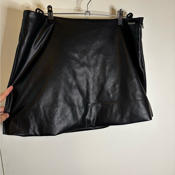 Fabletics Dresses & Skirts - Fabletics Black Faux Leather Mini Skirt XL